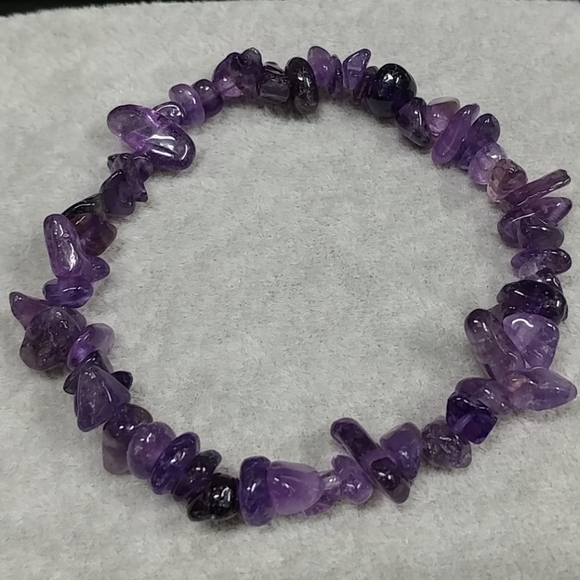 Amethyst Chip Beaded Stretch Bracelet Natural Amethyst Gemstone Chips Purple - Picture 5 of 12